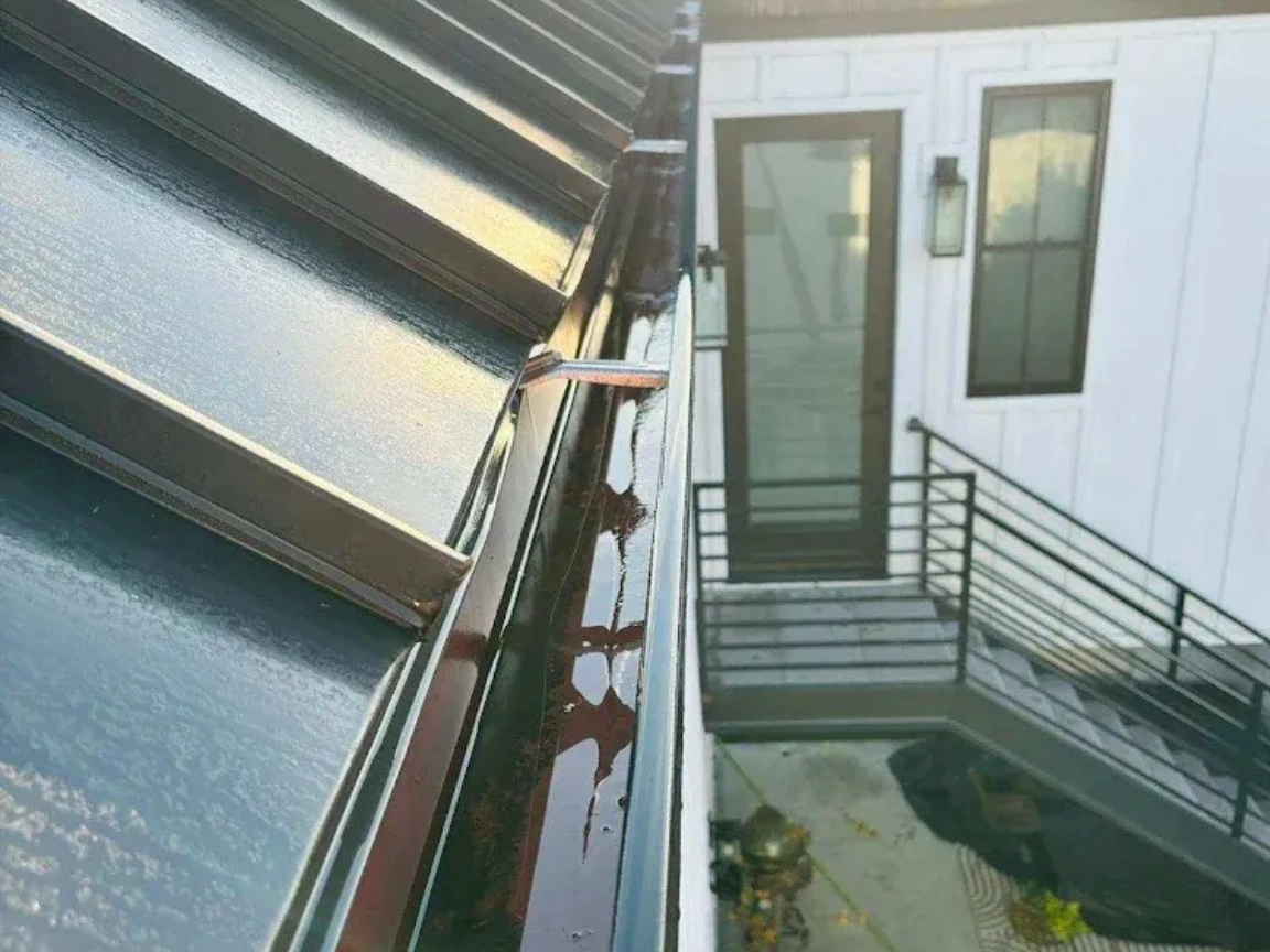 Commercial Gutter Cleaning